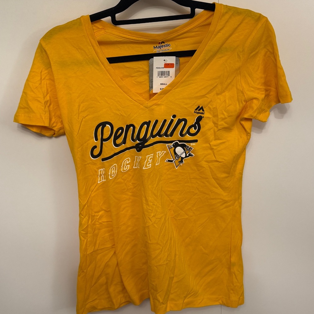 Pittsburgh Penguins Hockey Women’s Gold and Black Fitted Short Sleeve Tee V Neck